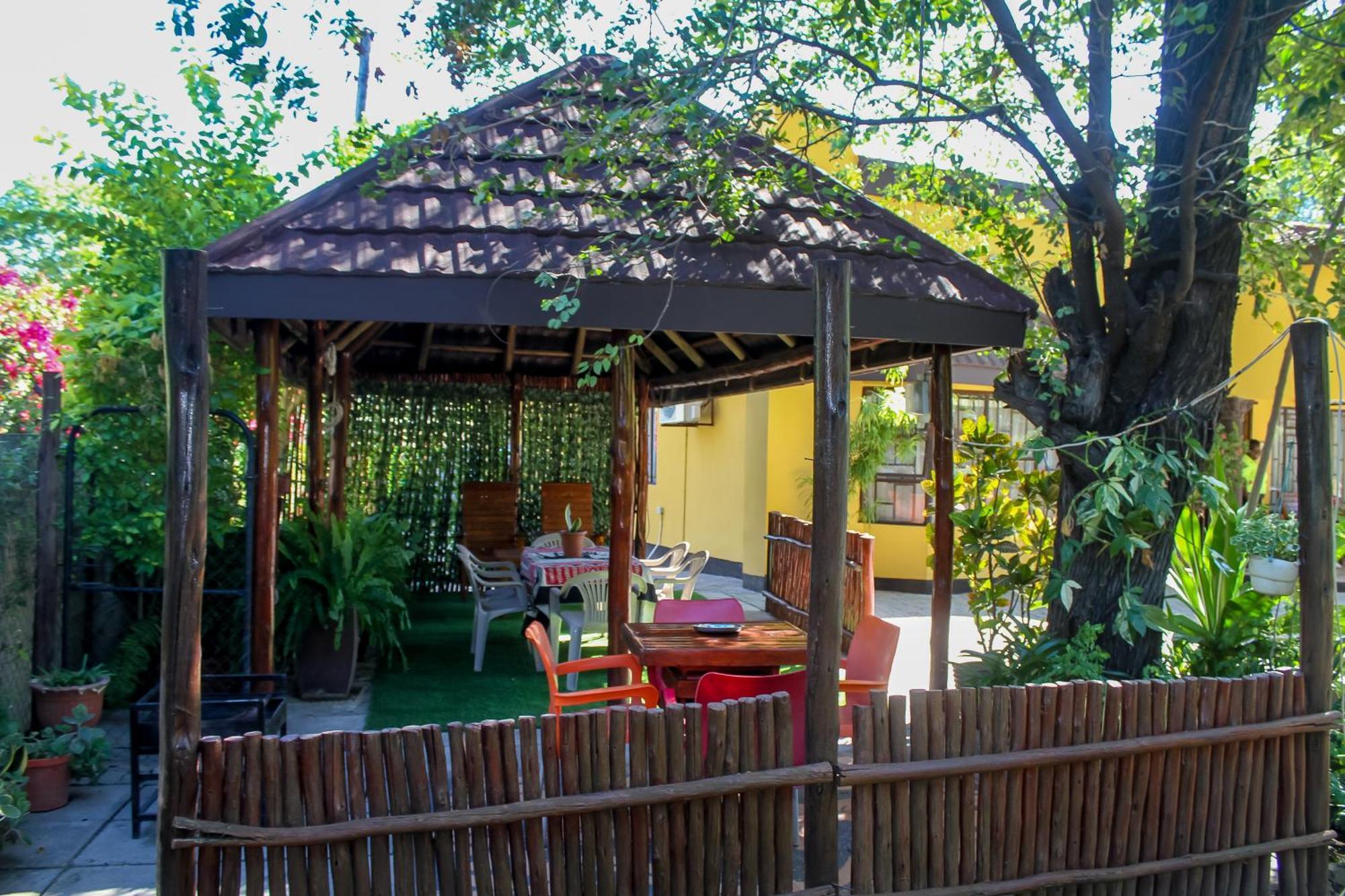Thamalakane Guest House 마운 외부 사진
